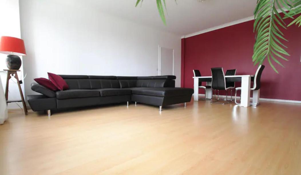Cozy Apartment In Super Quiet Area Ланакен Екстериор снимка